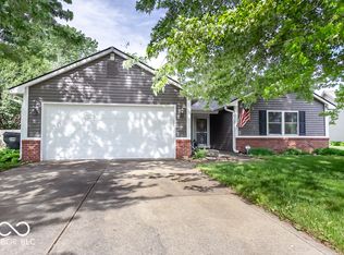 635 Saraina Ln, New Whiteland, IN 46184