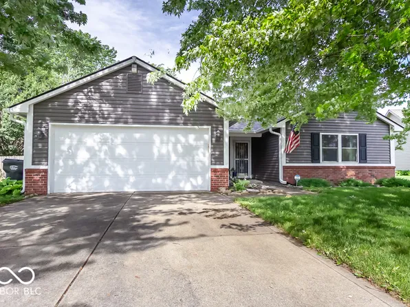 635 Saraina Ln, New Whiteland, IN 46184
