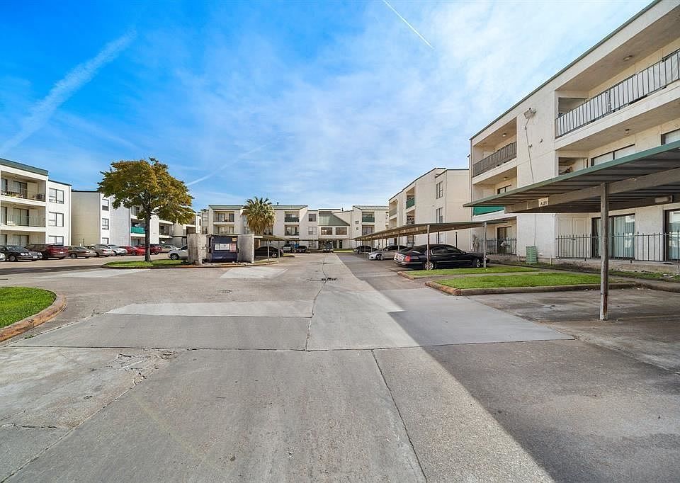 1st image of 2818 S Bartell Dr APT 8