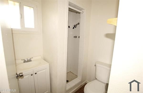 1st image of 1609 W Latham St APT 5