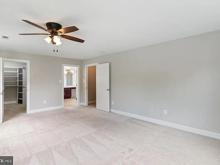 7495 Cavalcade Dr — Photo 36