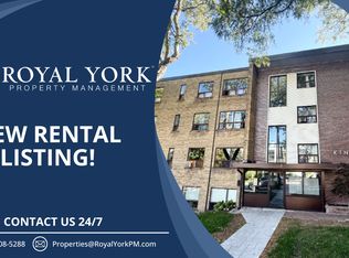 9 Kinsdale Blvd, Toronto, ON M8Y1T8