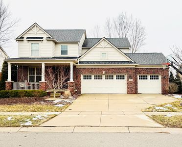 806 Lake Woods Dr, Canton, MI, 48188
