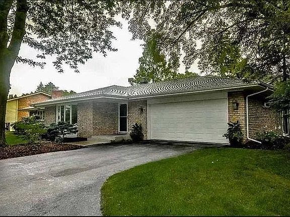 2nd image of 3051 Cheroakwood Ln