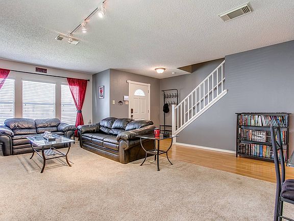 5th image of 4807 Roxton Ave