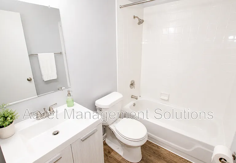 1 Oak Point Dr — Photo 10