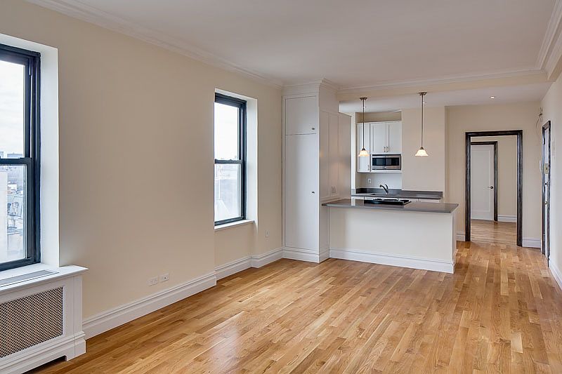 1st image of 12 W 72nd St APT 21C