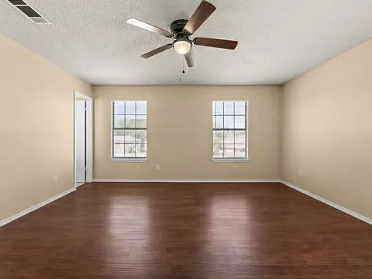 906 Tanner Rd — Photo 20