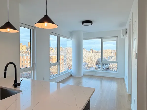 11-28 30th Drive image 1 of 7