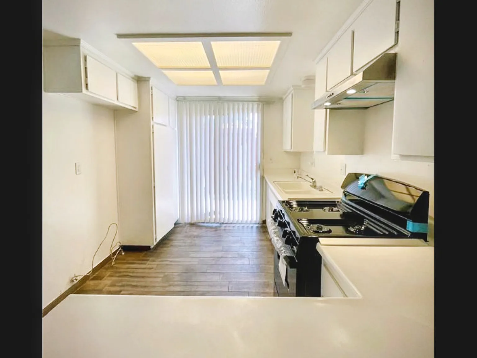 577 Montecito Ave — Photo 1