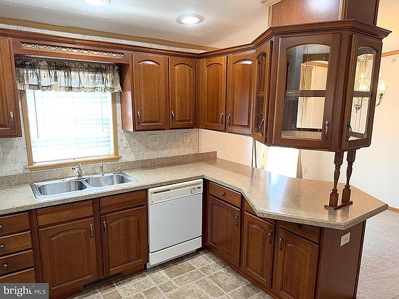 3rd image of 10505 Cedarville Rd #12-15