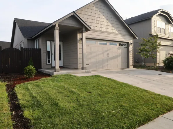 2474 NW Kingwood Ave, Redmond, OR 97756