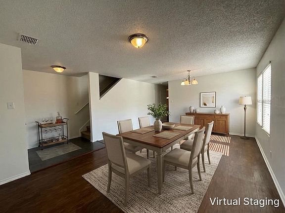 2nd image of 2233 Chestnut Dr