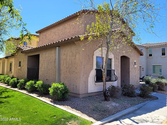 2nd image of 17745 W Mandalay Ln