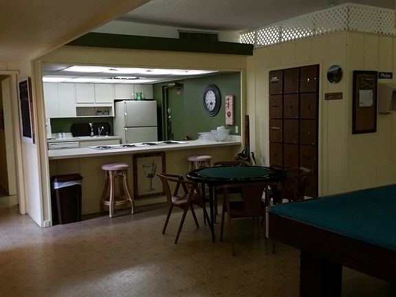 5th image of 1561 NE 12th Ter APT C9