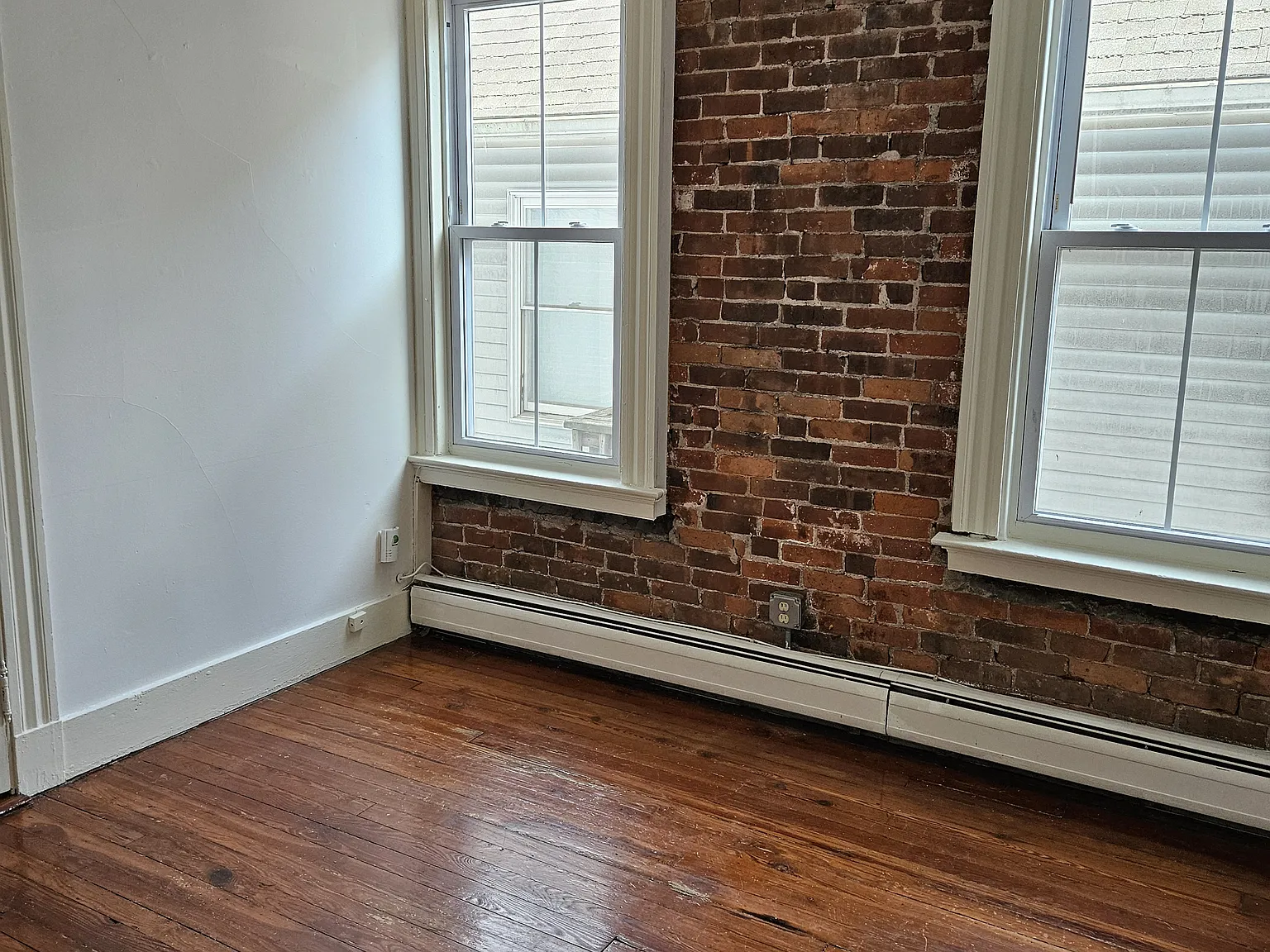 1 bed, 725 sqft, $1,600 — Photo 3
