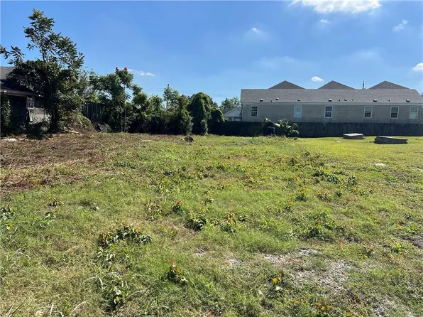 3213 Hamilton St, New Orleans, LA 70118