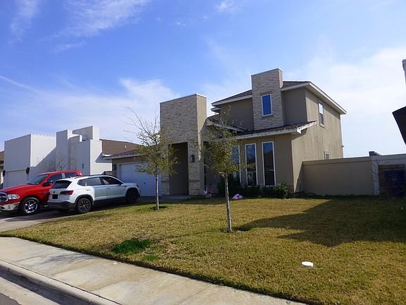3rd image of 315 John Irving Dr