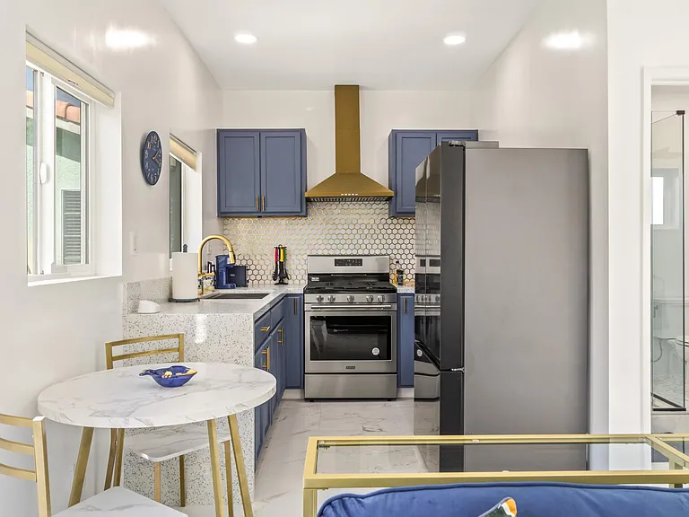 2089 N San Antonio Rd — Photo 5