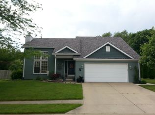 3772 Premier Dr, Columbus, IN 47203