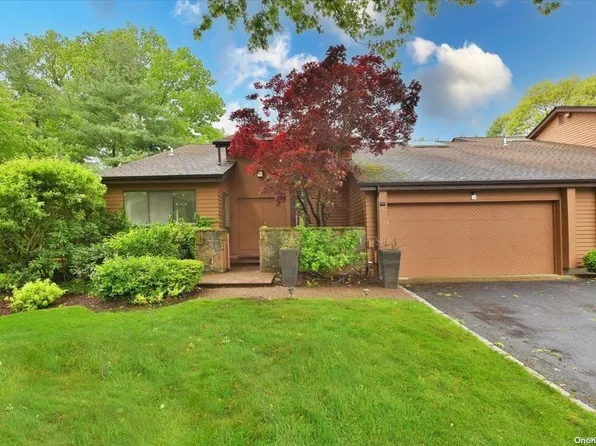 47 Eaton Court #47, Manhasset, NY 11030