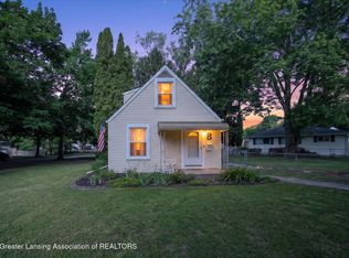 730 Hunter Blvd, Lansing, MI 48910
