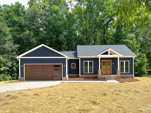 1034 Cross Creek Dr #15, Oakboro, NC 28129