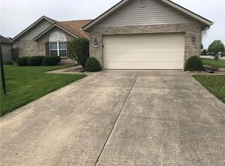 421 Applegate Rd, Englewood, OH 45322