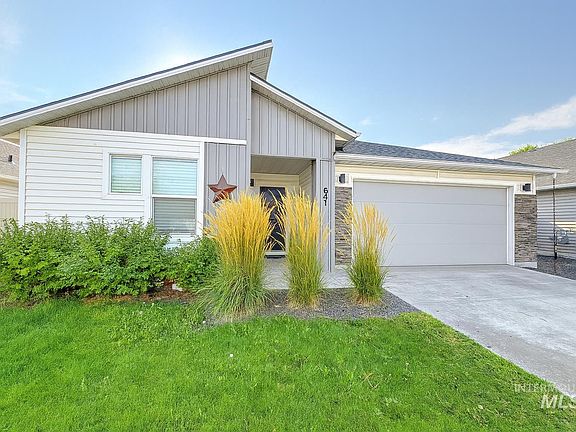 2nd image of 641 S Bangor Way