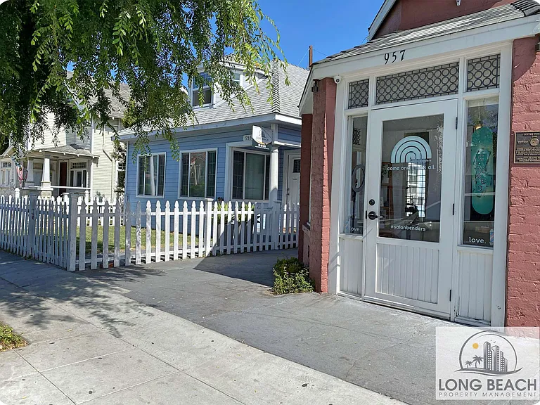 961 E 4th St — Photo 7