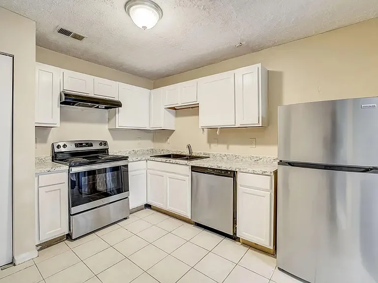 3575 Oakvale Rd #505 — Photo 7