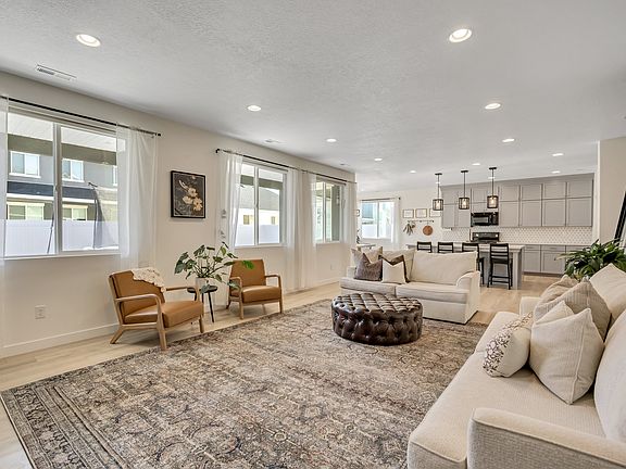 5th image of 3263 S Lincoln Ln