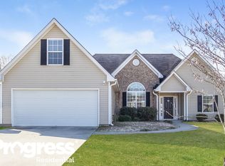 406 Armor Dr, Loganville, GA 30052