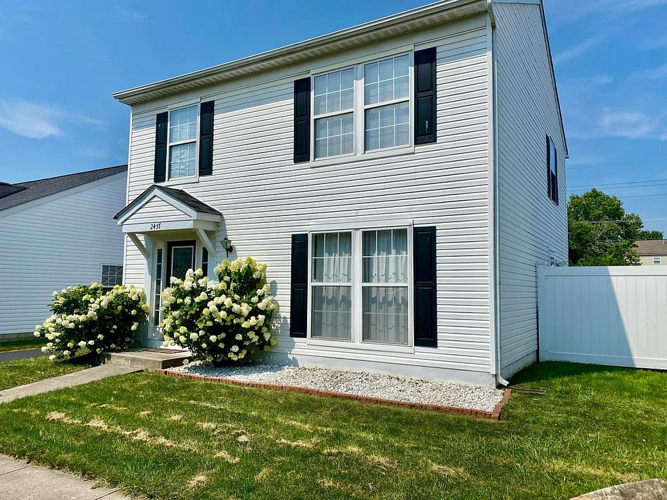 1st image of 2457 Delowe St