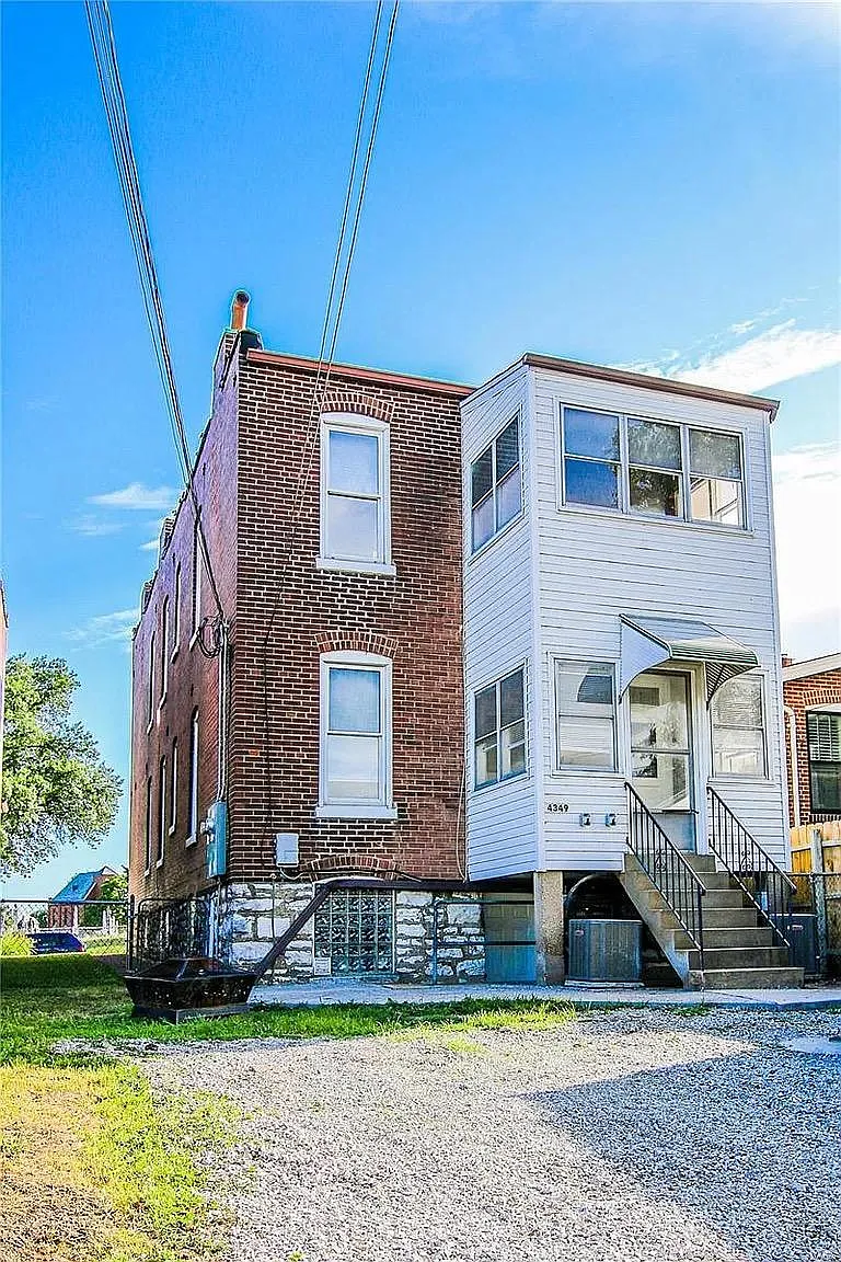 4349 Bates St — Photo 2
