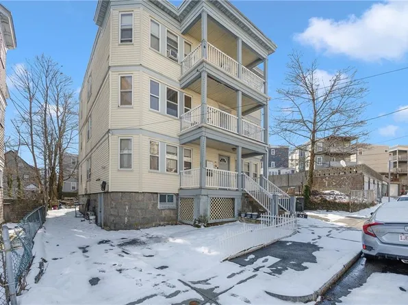 51 Lithgow St, Dorchester, MA 02124