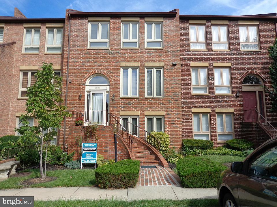 1st image of 10123 Turnberry Pl
