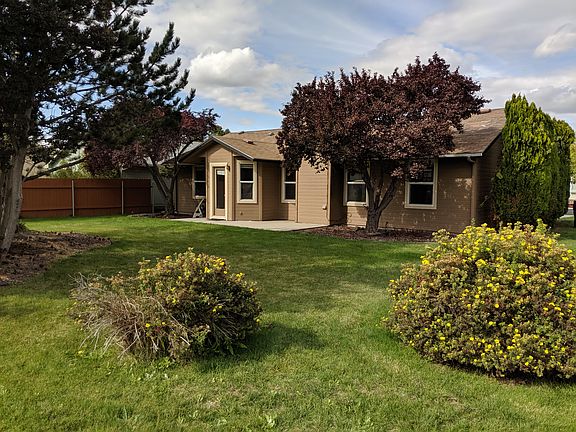2nd image of 361 W Woodbury Dr