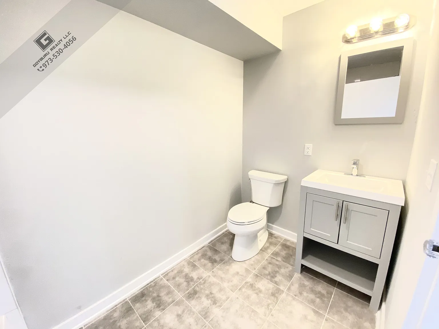 2 bed, $2,127 — Photo 4