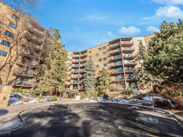 210 W Grant St APT 111, Minneapolis, MN 55403