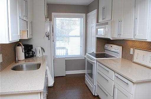 3rd image of 2827 Bellwood Ave