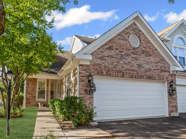 807 Fairmont Ct, Des Plaines, IL 60018