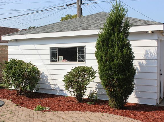 2nd image of 5808 S McVicker Ave