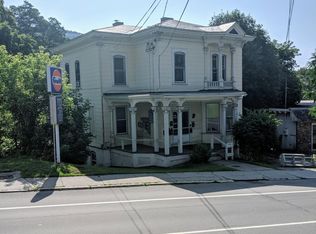 21 Putney Rd APT 1, Brattleboro, VT 05301