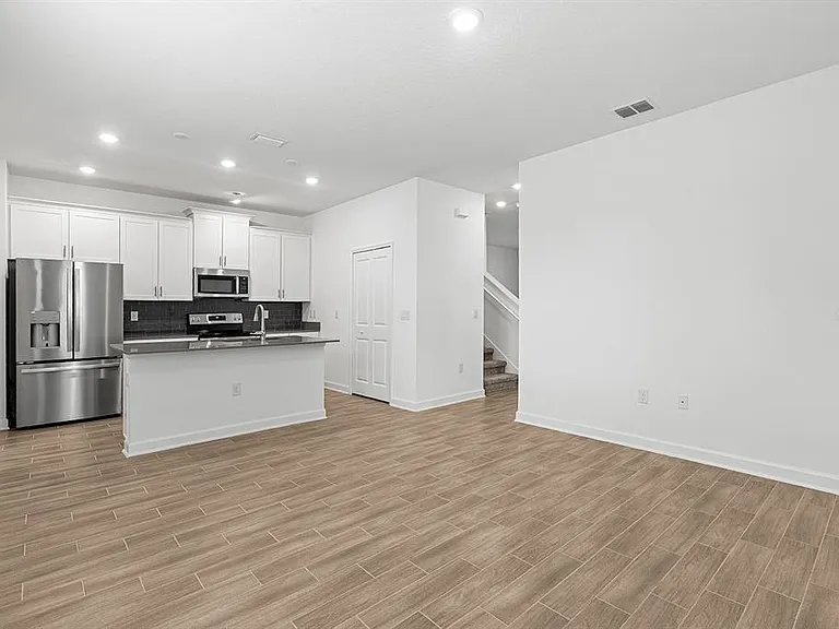 3053 Ella Way — Photo 11