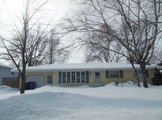 1249 Canterbury Rd, Green Bay, WI 54304