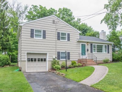 37 Laurel Pl, West Caldwell, NJ, 07006