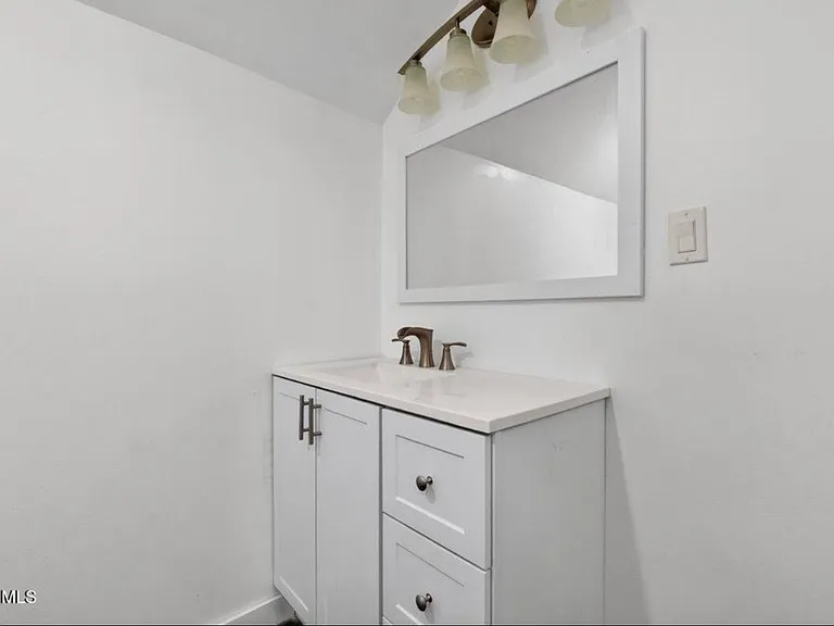 1809 Ridge Rd — Photo 7