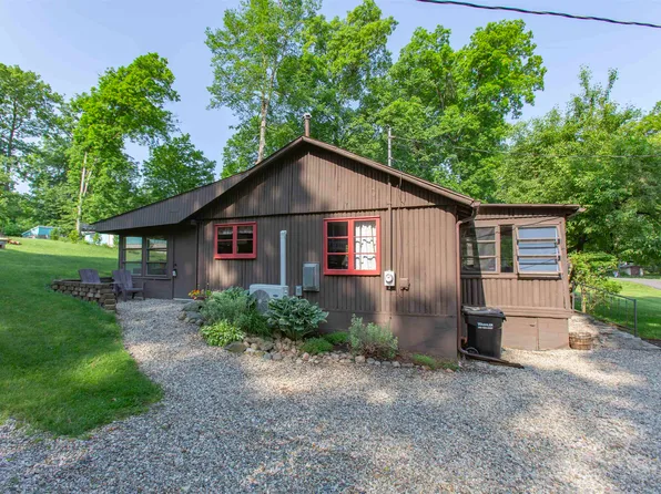 575 Lane 130 Fox Lk, Angola, IN 46703