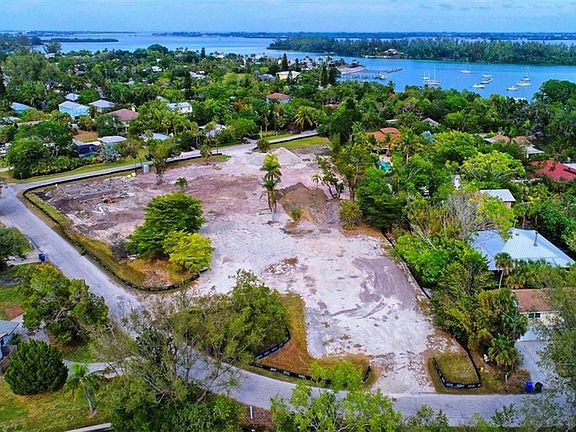 5th image of 6860 Longboat Dr S